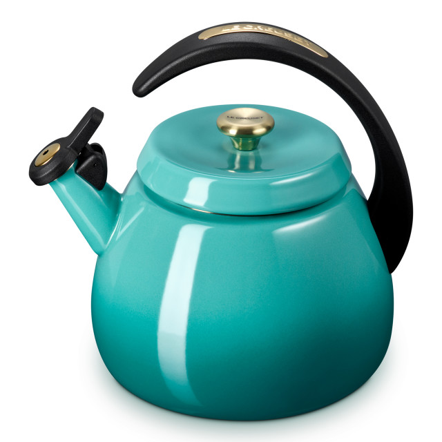 Le Creuset Riviera Cloche Whistling Stovetop Kettle, 2.1L