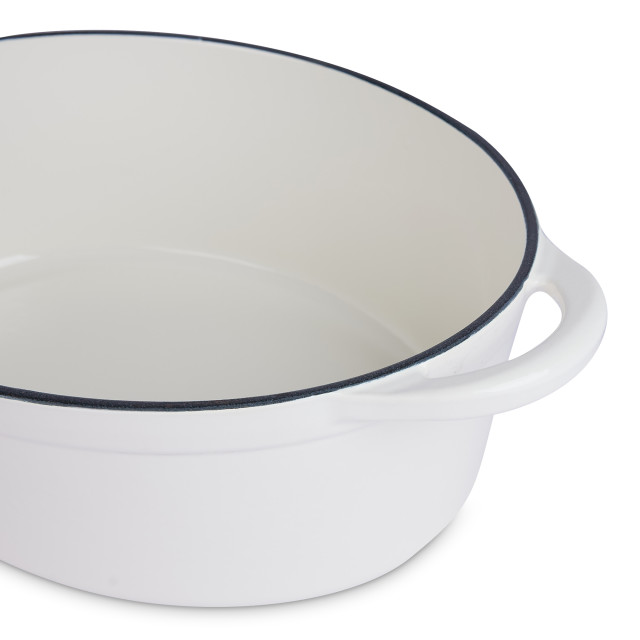 Sagenwolf Oval Cast Iron Casserole Pot, 34cm - White close up of inside