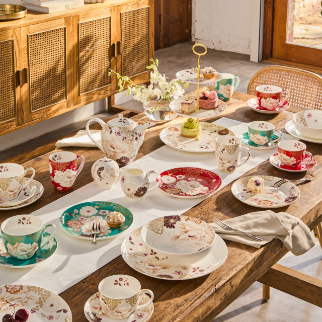 Maxwell & Williams Kimono 3-Tiered Cake Stand