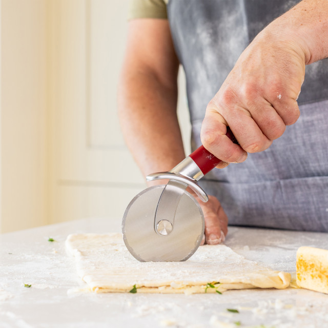 KitchenAid Classic Pizza Wheel - Empire Red
