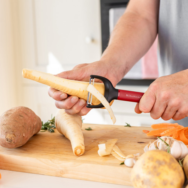 KitchenAid Classic Y-Peeler - Empire Red