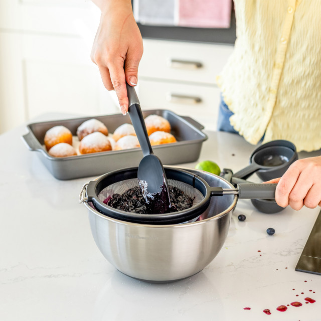 KitchenAid Classic Mesh Sieve - Charcoal Grey