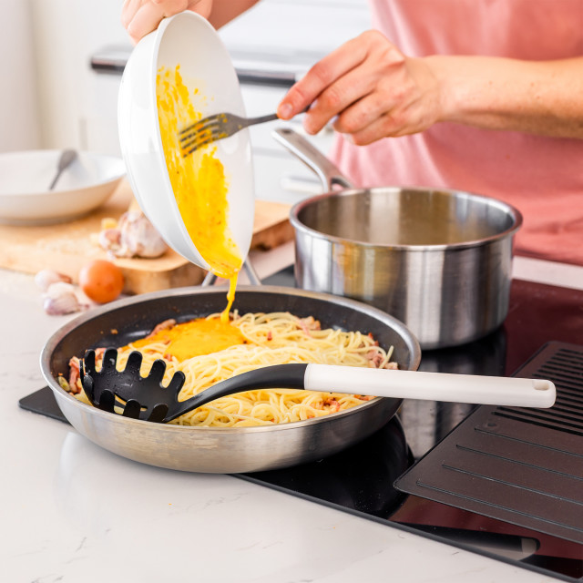 KitchenAid Classic Pasta Server - Porcelain White