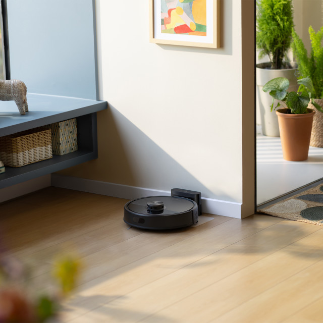 Roborock Q7 TF Smart Multi-Surface Robot Vacuum - Black