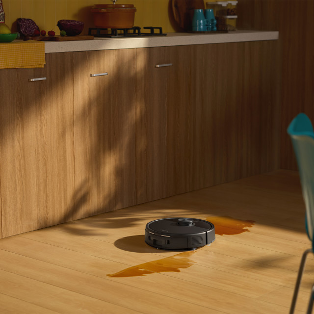 Roborock Q7 TF Smart Multi-Surface Robot Vacuum - Black