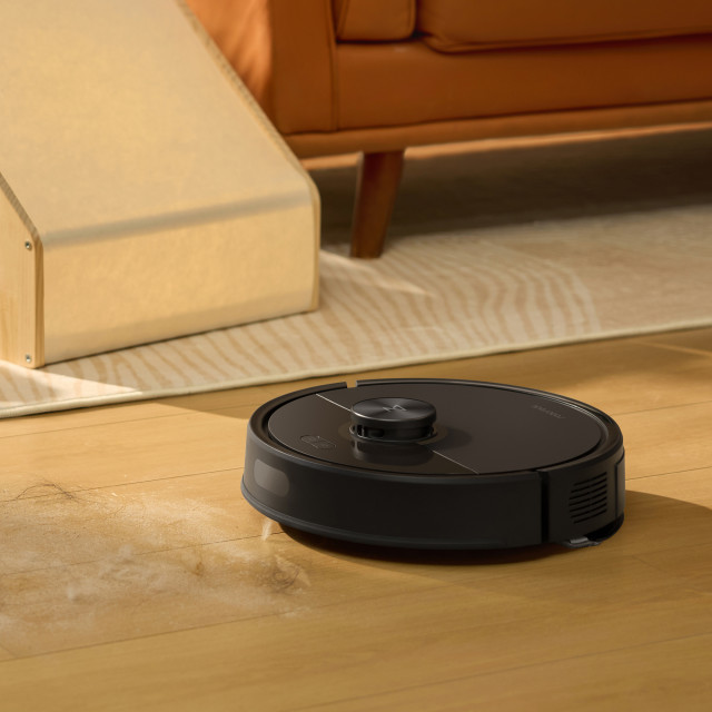 Roborock Q7 TF Smart Multi-Surface Robot Vacuum - Black