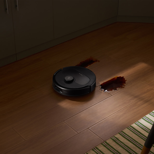 Roborock QR 798 SmartClean Robot Vacuum & Mop - Black