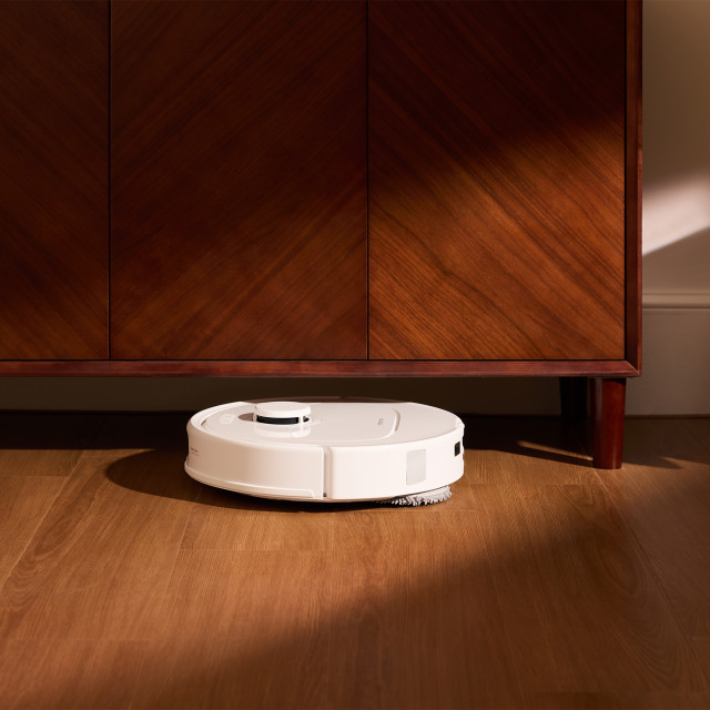 Roborock QR 798 SmartClean Robot Vacuum & Mop - White