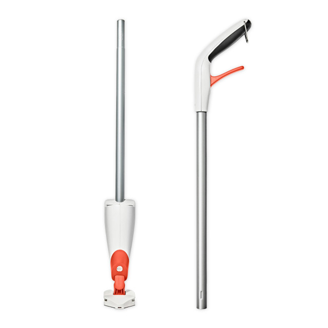 OXO Microfibre Spray Mop with Built-in Scrubber
