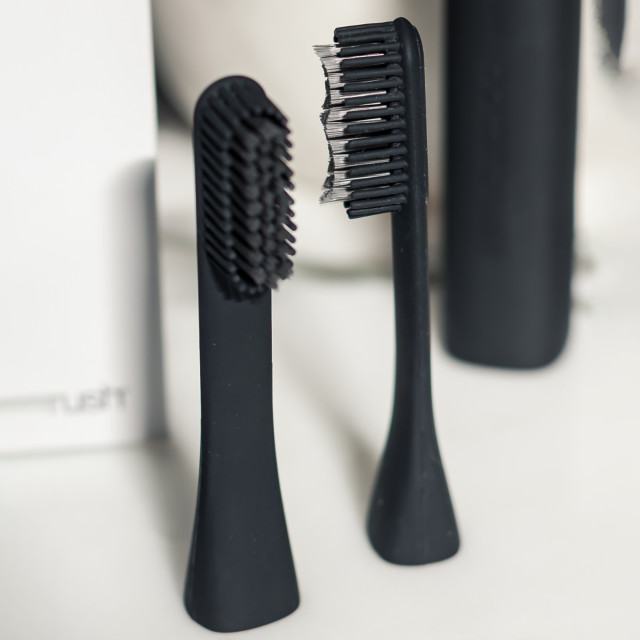 Pomadent Pomabrush Advanced Brush Heads, Pack of 4 - Black