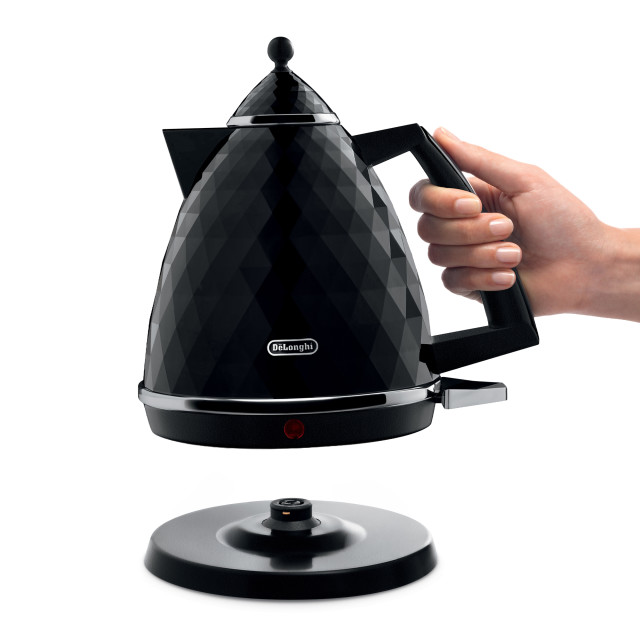 DeLonghi Brillante Cordless Electric Kettle, 1.7L - Black