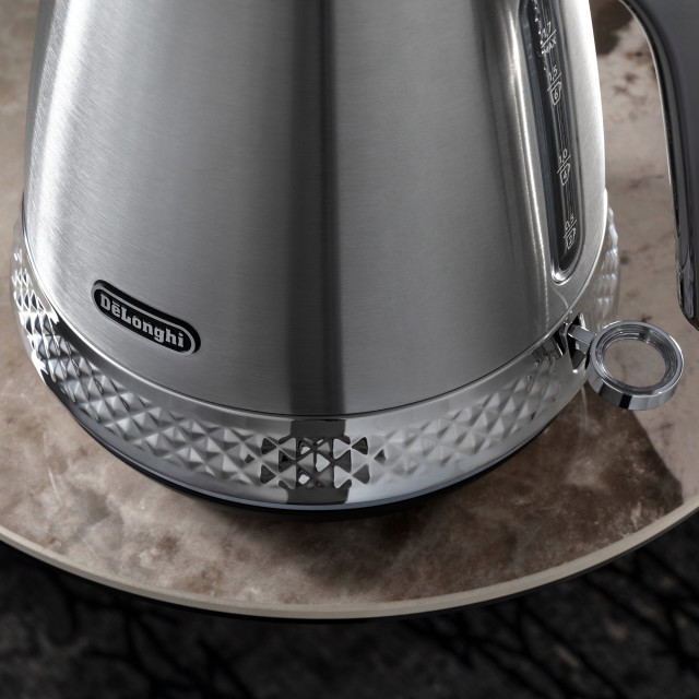 DeLonghi Diadema Cordless Electric Kettle, 1.7L - Metallic