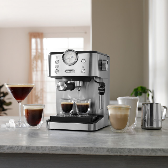 DeLonghi Classic Manual Espresso Coffee Machine, EM450.M