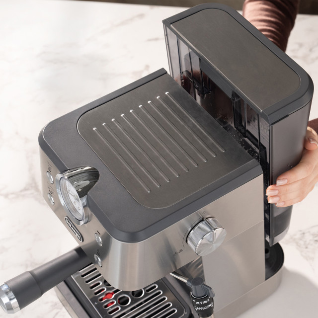 DeLonghi Classic Manual Espresso Coffee Machine, EM450.M