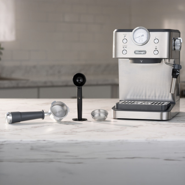 DeLonghi Classic Manual Espresso Coffee Machine, EM450.M