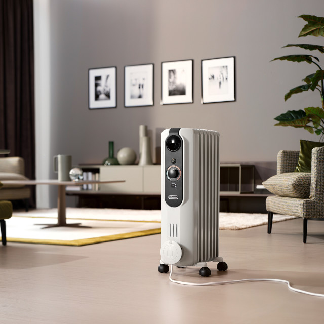 DeLonghi Radia S 7-Fin Oil Heater, 1500W