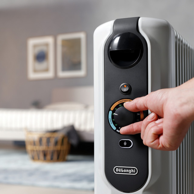 DeLonghi Radia S 7-Fin Oil Heater, 1500W