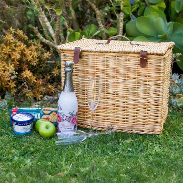Gift Baskets Wicker Picnic Basket