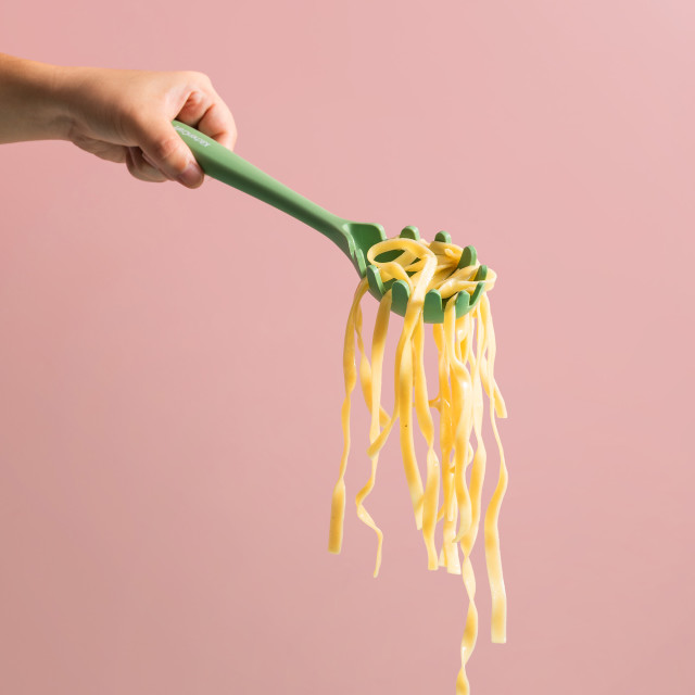 KitchenCraft Silicone Spaghetti Server, Non-Stick Safe and Heat-Resistant, 29cm