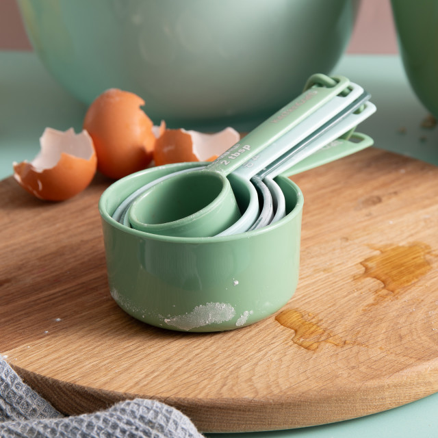 KitchenCraft 5 Piece Space Saving, Nesting Measuring Cup Set