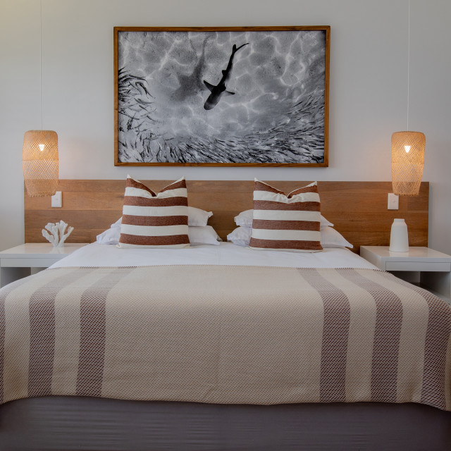 Aranda Protea Dunes Throw, 200cm x 240cm - Beige/Nutmeg