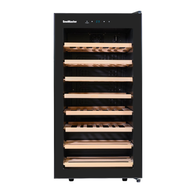 SnoMaster 28 Bottle Single Zone Wine Cooler