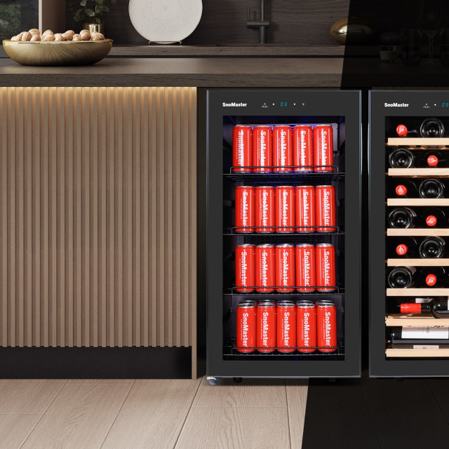 SnoMaster Under-Counter Beverage Cooler, 86L