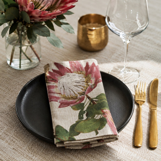 DSA Sugarbird Protea Napkins, Set of 6