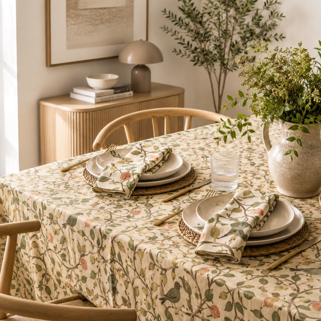 DSA Robyn Valerie Psilium Tablecloth - 8-Seater