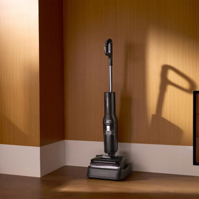 Roborock F25 Ultra All-in-One Wet & Dry Vacuum System