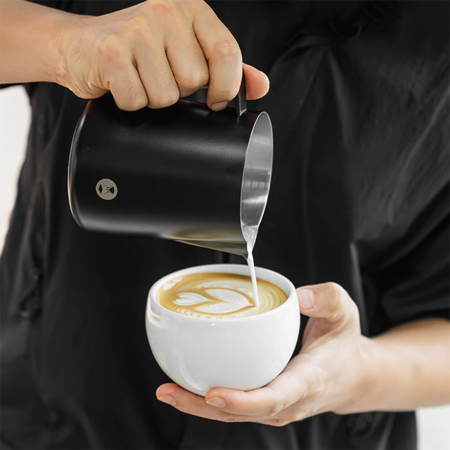 Timemore Rosetta Pro Milk Pitcher, 700ml - Black
