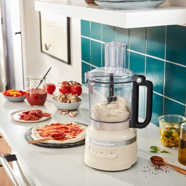 KitchenAid Food Processor, 2.1L - Almond Cream