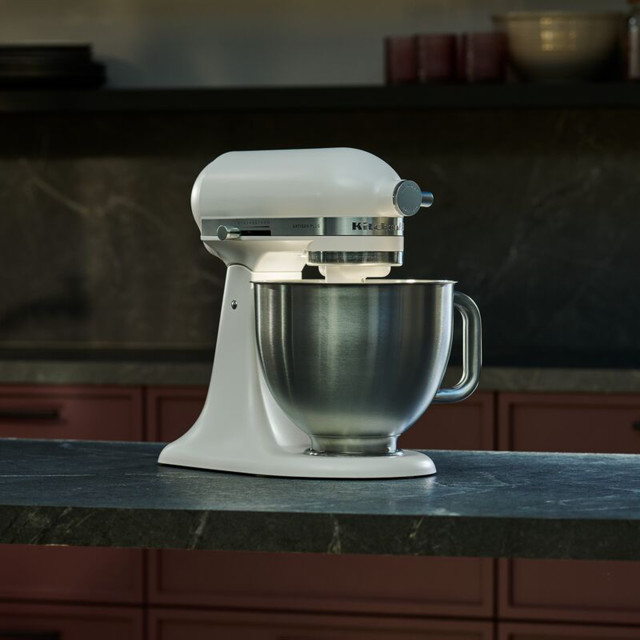 KitchenAid Artisan Plus 4.7L Tilt-Head Stand Mixer - Porcelain White
