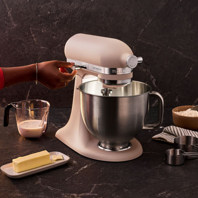 KitchenAid Artisan Plus 4.7L Tilt-Head Stand Mixer - Feather Pink