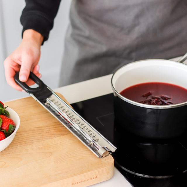 KitchenAid Clip-On Cooking Thermometer