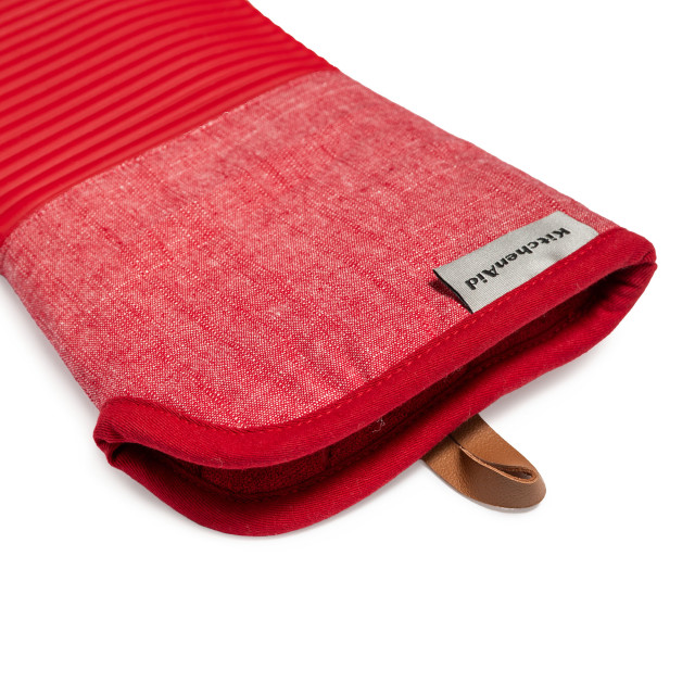 KitchenAid Ribbed Soft Silicone Oven Glove
