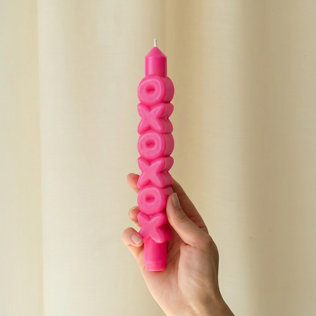 CandleHand XOXOXO 3D Taper Candle