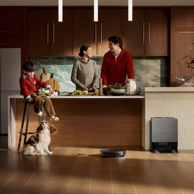 Roborock Saros 20 Ultimate AI Robot Vacuum & Mop