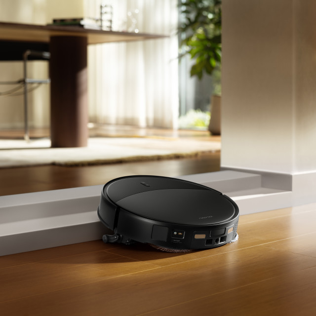 Roborock Saros 20 Ultimate AI Robot Vacuum & Mop