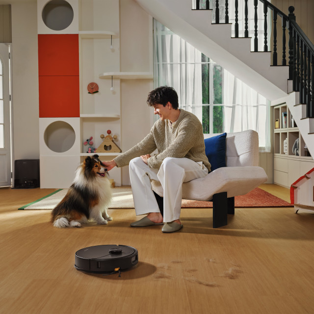 Roborock Qrevo 2 Pro Smart Self-Cleaning Robot Vacuum - Black