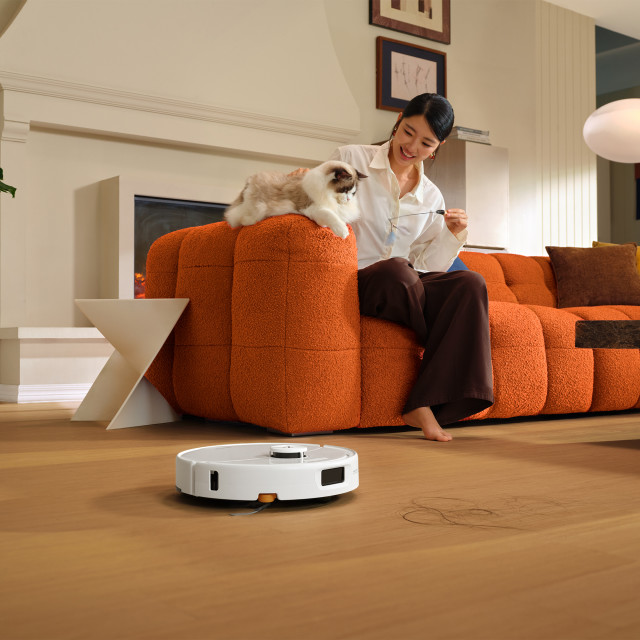 Roborock Qrevo 2 Pro Smart Self-Cleaning Robot Vacuum - White