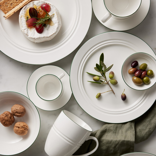 Maxwell & Williams White Basics Edge Rim Dinner Plates, Set of 4