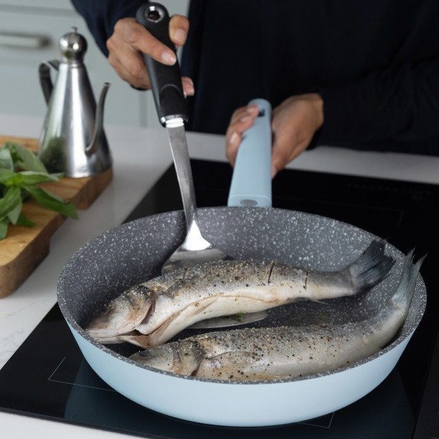 MasterClass Cast Aluminium Frying Pan, 28cm - Sky Blue