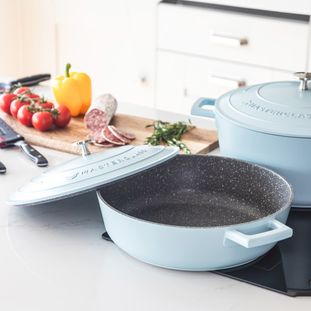 MasterClass Cast Aluminium Shallow Casserole Dish, 4L - Sky Blue