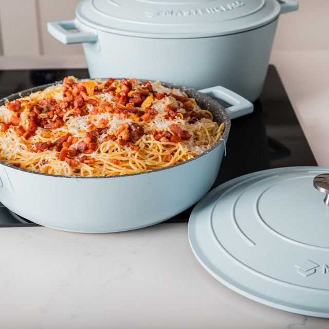 MasterClass Cast Aluminium Shallow Casserole Dish, 4L - Sky Blue