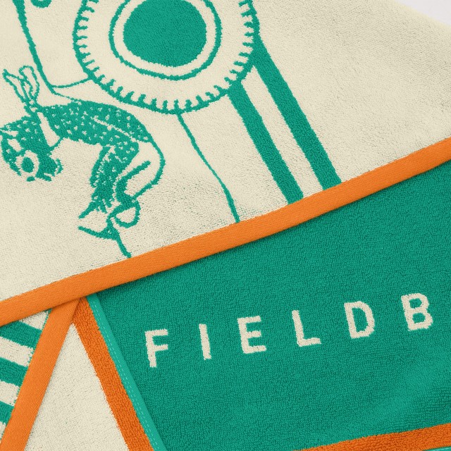 Fieldbar Racing Beach Towel