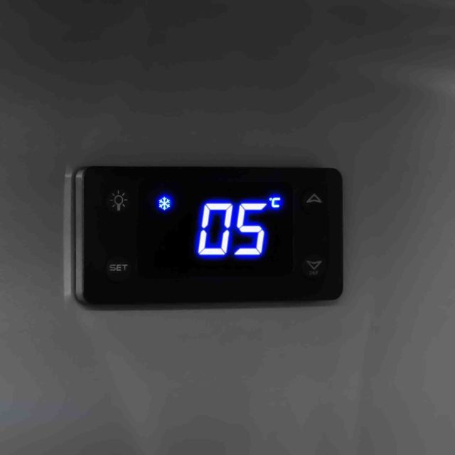 SnoMaster Under-Counter Beverage Cooler, 200L