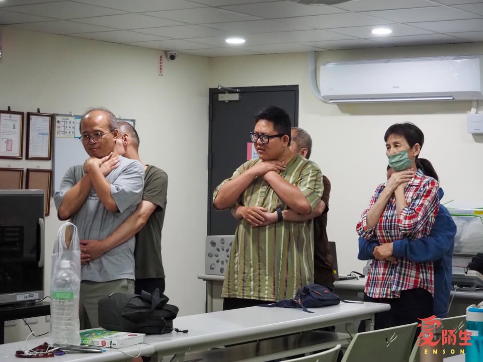 #哈姆立克也是必備的急救技能之一|聽見AED圖3