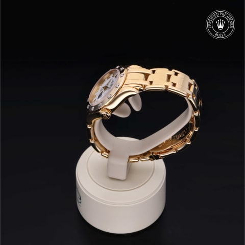 Oyster Perpetual Pearlmaster 29