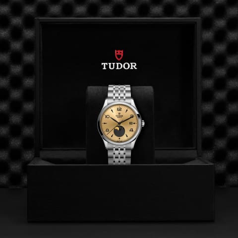 TUDOR 1926 Luna